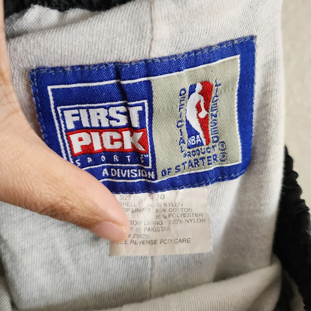 Vintage 90s STARTER Chicago Bulls Nylon Windbreaker Pants Black Youth 8